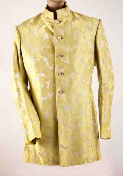 Jacket with a mandarin collar from Dandie Fashions worn by Paul McCartney in 1967..jpg Jacket with a mandarin collar from Dandie Fashions worn by Paul McCartney in 1967..jpg